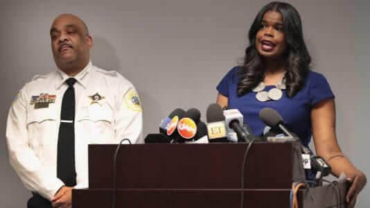 Chicago Prosecutor Kim Foxx And Her Top Deputy Subpoenaed Over Jussie ...