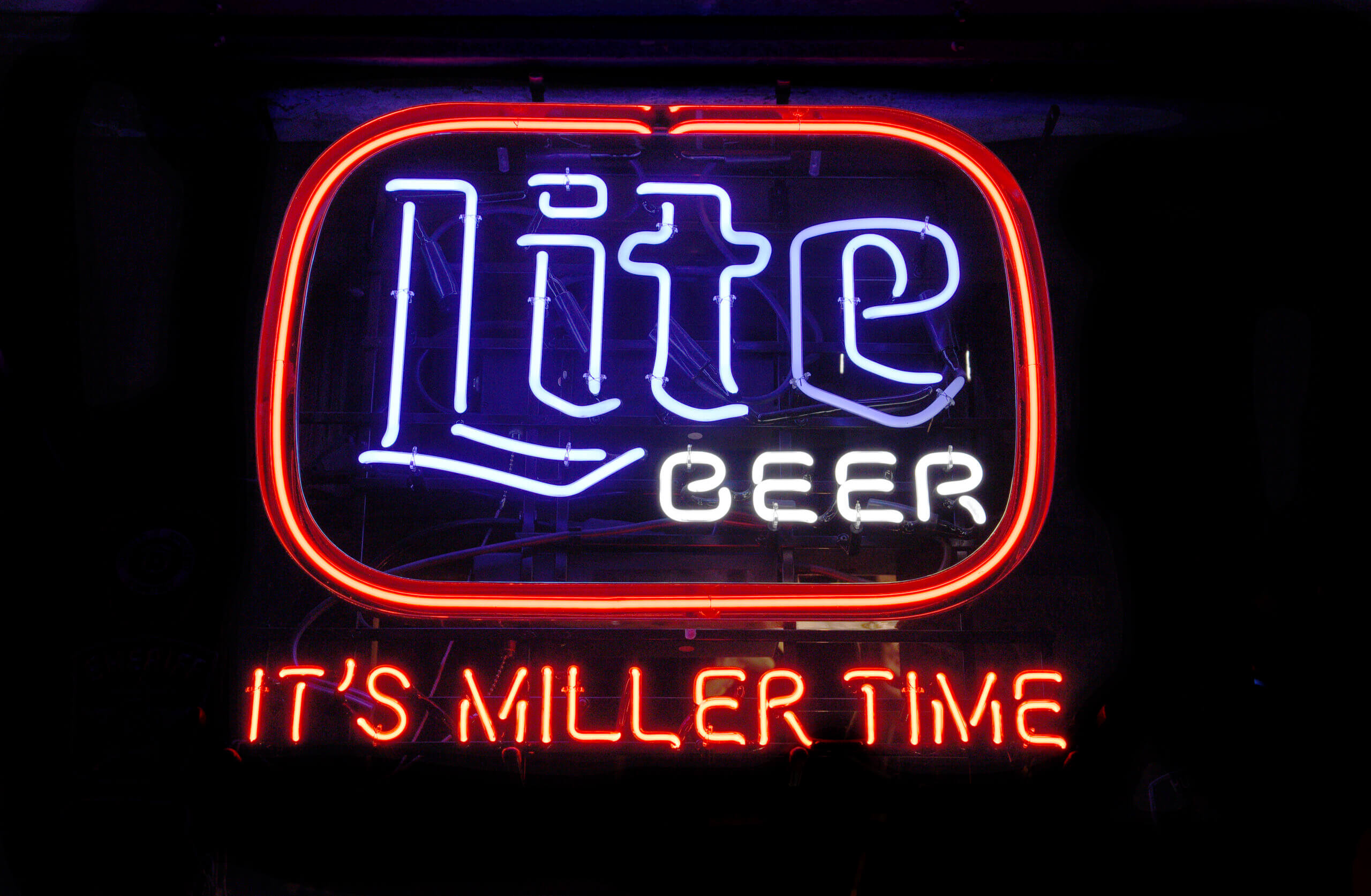 Miller Lite Criticized for Feminist Ad Campaign › American Greatness